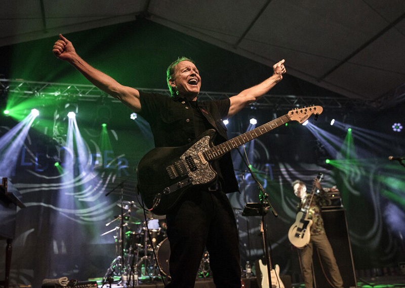 Tommy Castro - photo